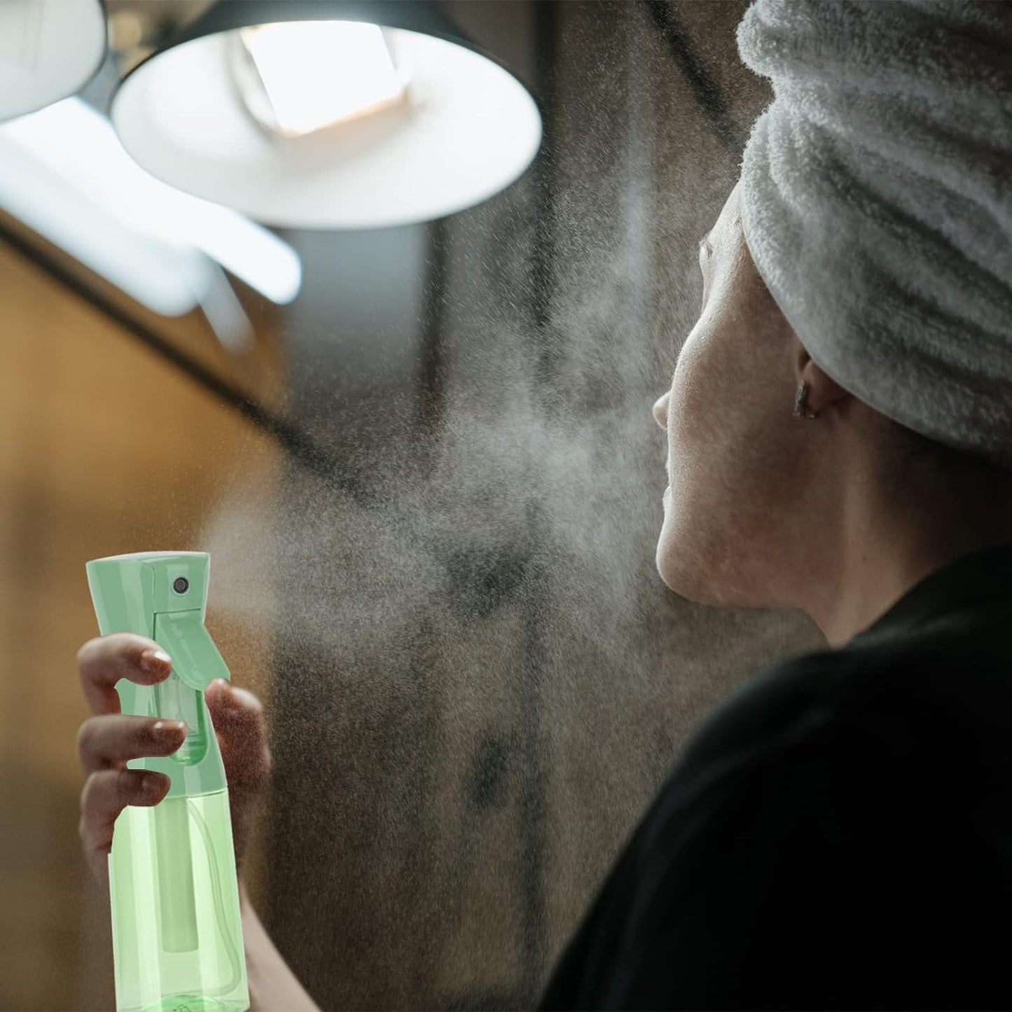 Zuhose Spray Bottle for Hair (6.8OZ /200ML) Continuous Ultra Fine Mist Sprayer for Hair, Salons, Barber, Plants, Skin Care, Cleaning 1 Pack CLEAR