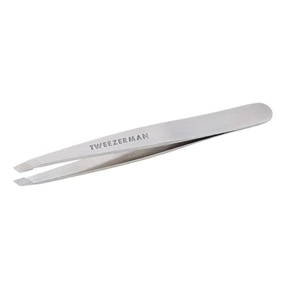 Pinzas de Cejas de Acero Inoxidable Tweezerman - Pinzas de Diseño Inclinado para Mujeres y Hombres (Acero Inoxidable Clásico) - imagen 4