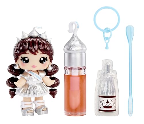 Muñeca de Brillo Labial Yummiland x HERSHEY'S KISSES: Incluye Brillo Labial DIY + Llavero Desmontable, Juego Cosmético, Coleccionable, Edades 4+ - imagen 3